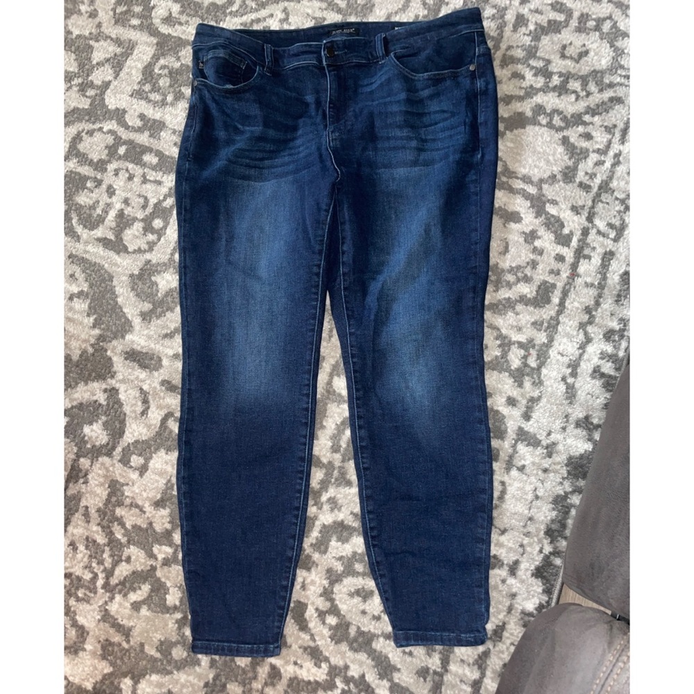 Judy Blue Skinny Fit Jeans